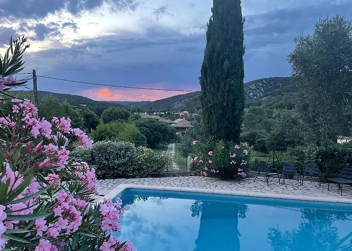 Roses Vakantiehuis Saint-André-de-Roquepertuis